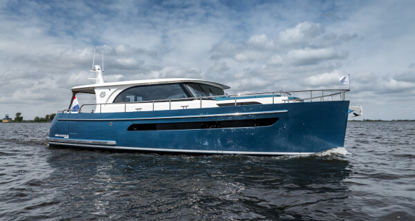 Babro Yachting - Motorboot Sneek