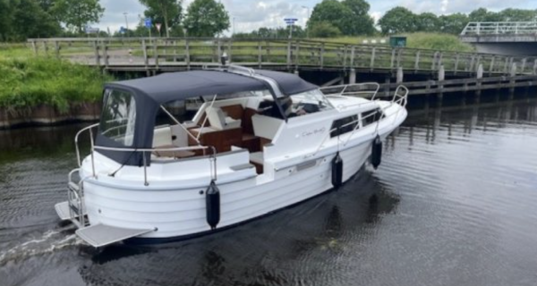noorse sloepen - Motorboot Sneek