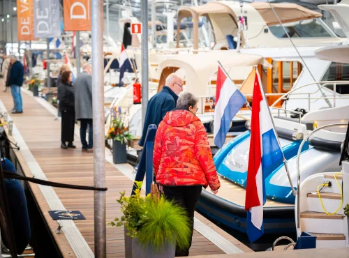 Motorboot Sneek öffnet ihre Pforten für die Teilnehmer der Boot Holland
